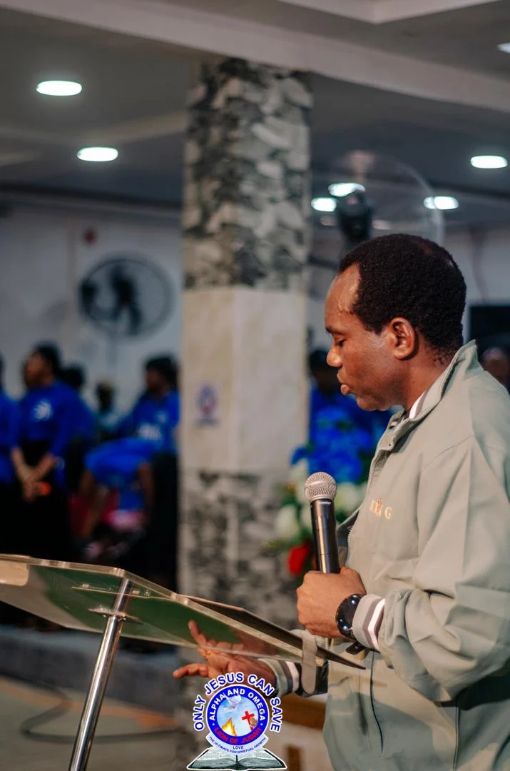 Pastor Akpos in intense prevailing warfare prayer